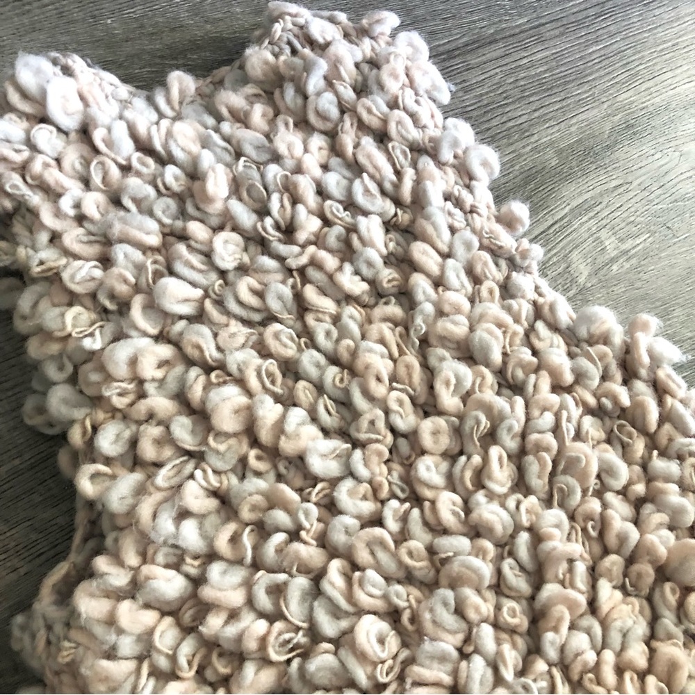 H&M Beautiful Knit Sweater Vest - Picture 3 of 6